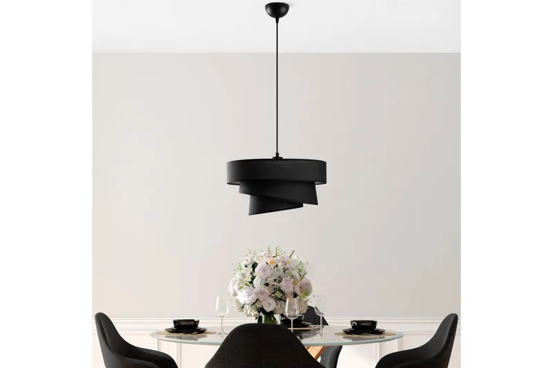 Taklampa Miwako Svart - Svart - Products - Belysning - Lampor & belysning inomhus - Taklampa & takbelysning - Pendellampa & hänglampa