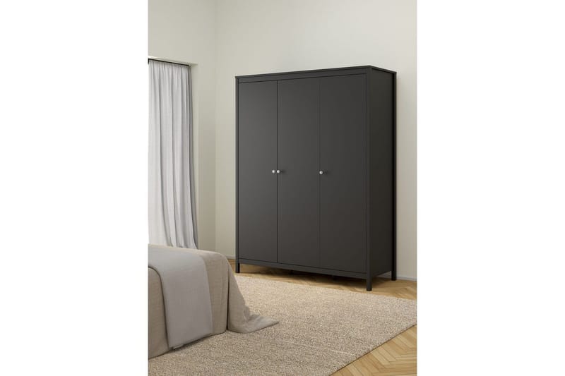 Vallvidera Garderob 150x199 cm - Svart - Products - Förvaring - Garderober & garderobssystem - Garderobsskåp