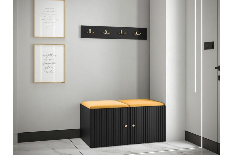Dunvegan Highboard Black - Products - Förvaring - Skåp - Förvaringsskåp
