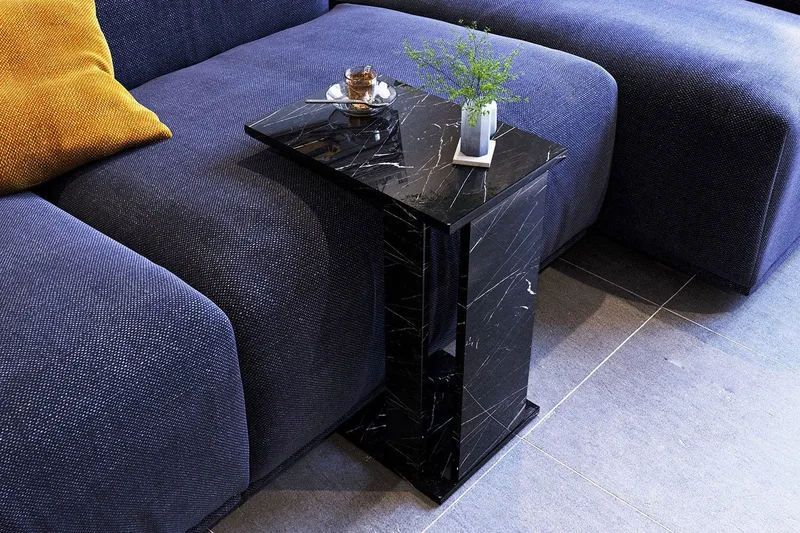 Mellberg Sidobord - Svart - Products - Möbler - Bord & matgrupp - Avlastningsbord & sidobord - Brickbord & småbord