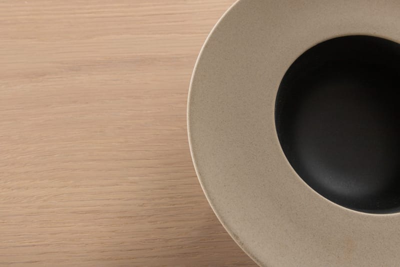 Bianca Matgrupp 200 cm Oval med 4 Berit stolar - Beige - Products - Möbler - Bord & matgrupp - Matgrupp