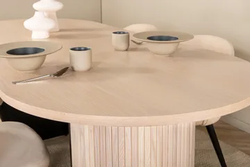 Bianca Matgrupp 200 cm Oval med 4 Velvet stolar - Beige - Products - Möbler - Bord & matgrupp - Matgrupp