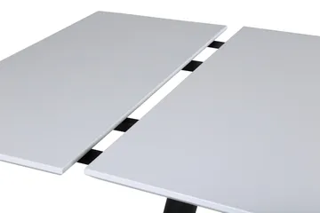 Jimmy Förlängningsbart Matbord 150 cm - Vit/Svart - Products - Möbler - Bord & matgrupp - Matbord & köksbord