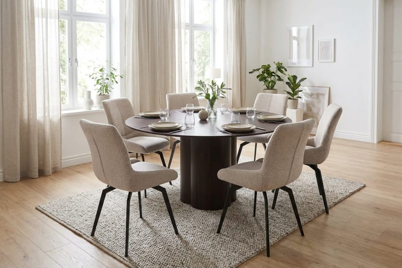 Juno Matgrupp runt 150 cm Rökt Ek med 6 Mora Matstolar - Rökt ek - Products - Möbler - Bord & matgrupp - Matgrupp