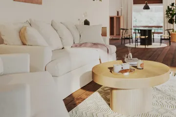 Kopparbo Soffbord 90 cm Runt Vitlaserad Ek - Ljust vitlaserat ekträ - Products - Möbler - Bord & matgrupp - Soffbord