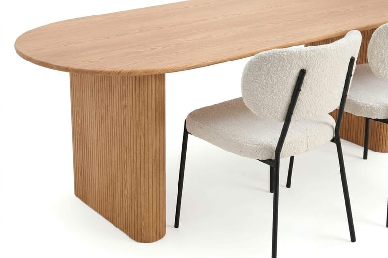 Noira Matgrupp rektangulärt 220 cm Ek med 8 Gemmiano Matstolar - Ek - Products - Möbler - Bord & matgrupp - Matgrupp