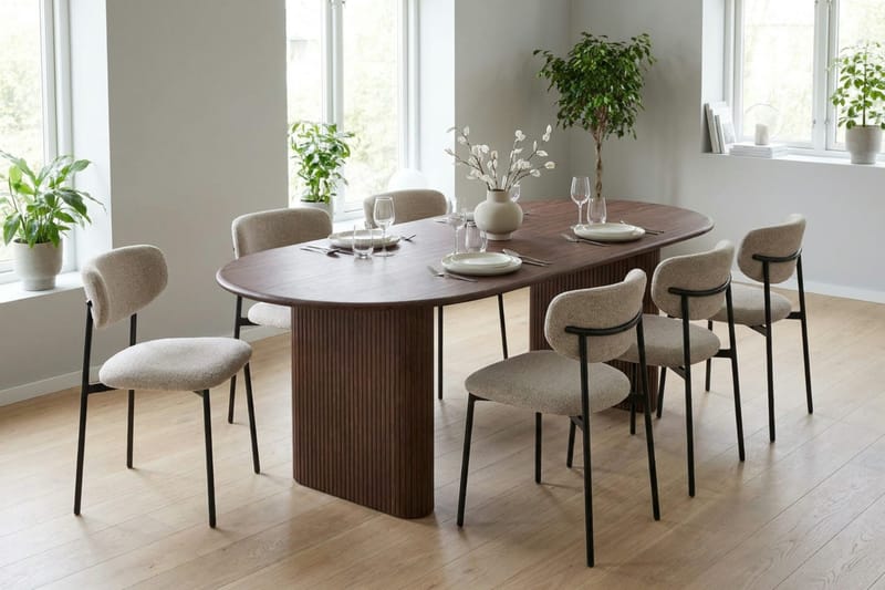 Noira Matgrupp rektangulärt 220 cm Valnöt med 6 Lucy Matstolar - Valnöt - Products - Möbler - Bord & matgrupp - Matgrupp