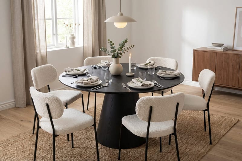 Siena Matgrupp runt 150 cm Svart med 6 Gemmiano Matstolar - Svart - Products - Möbler - Bord & matgrupp - Matgrupp
