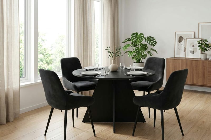 Vera Matgrupp runt 110 cm Svart med 4 Alsarp Matstolar - Svart - Products - Möbler - Bord & matgrupp - Matgrupp