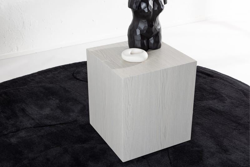 York Soffbord 40x40 cm - Whitewash - Products - Möbler - Bord & matgrupp - Soffbord