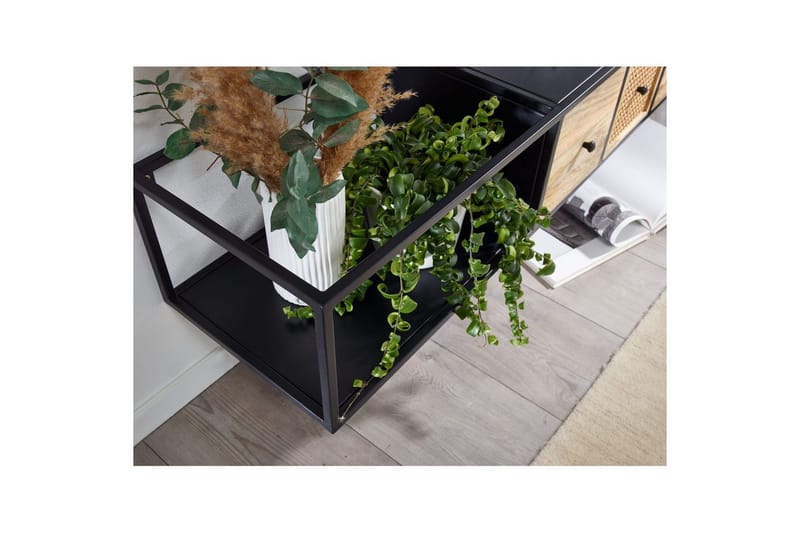Lowboard Wohnling Metallhängande med 3 lådor i massivt trä Industriell - Products - Möbler - TV- & Mediamöbler - Mediastativ & väggfäste - Tv-stativ & Tv-väggfäste