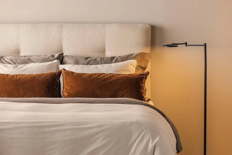 Oslo Lyx Kontinentalsäng Boucle 140x200 - Ljusbeige - Products - Möbler - Säng - Kontinentalsäng