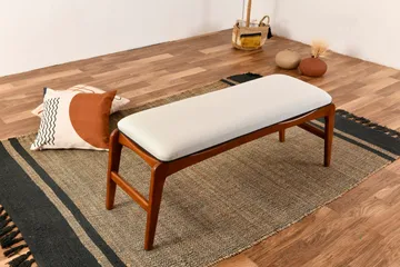Touch Sittpall 120 cm - Valnöt/Cream - Products - Möbler - Fåtölj & stolar - Pall & puff - Fotpallar