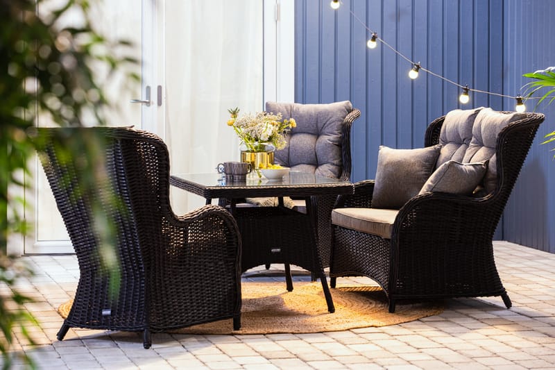 Marcus Soffgrupp 2-sits Ink. Fåtöljer - Svart / Gråa dynor - Products - Utemöbler & utemiljö - Loungemöbler - Loungeset & loungegrupp