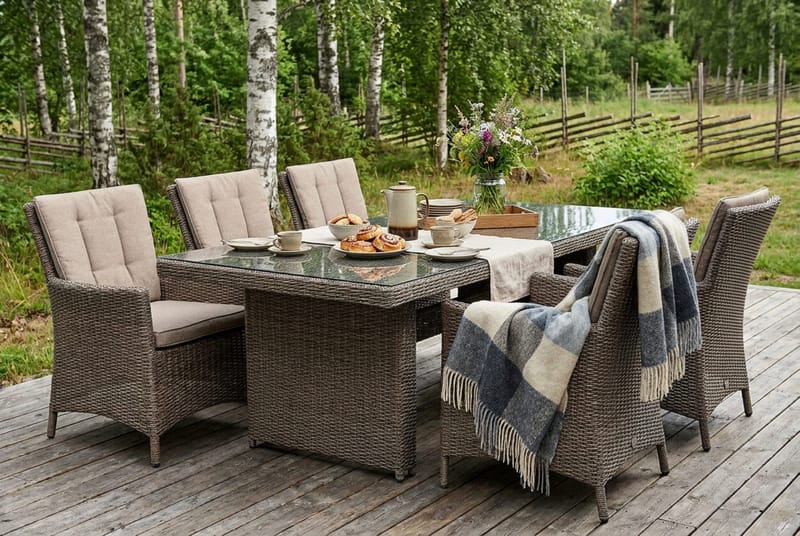 Marcus Rektangulärt Matbord utomhus 160x90 cm i konstrotting med glasskiva - Grå - Products - Utemöbler & utemiljö - Utebord & trädgårdsbord - Matbord utomhus