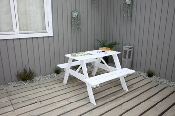 Nancie Mini Picknickbord - Vit - Products - Utemöbler & utemiljö - Utebord & trädgårdsbord - Picknickbord