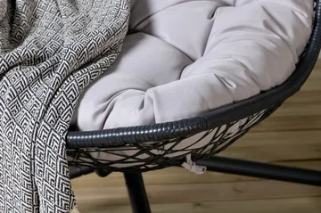 Edinburgh Hängstol Utomhus med Dyna - Svart - Products - Utemöbler & utemiljö - Utestol & trädgårdsstol - Hängfåtölj & hängstol utomhus